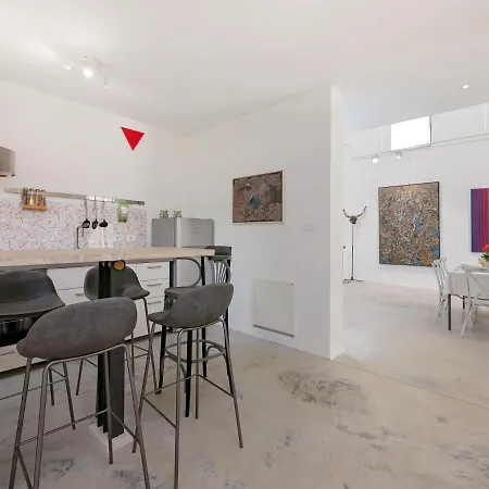 فيلة Gallery Bura By Interhome *