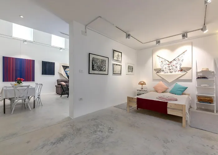 Villa Gallery Bura By Interhome