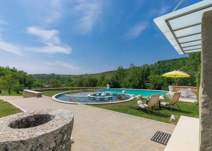 Villa Gallery Bura By Interhome