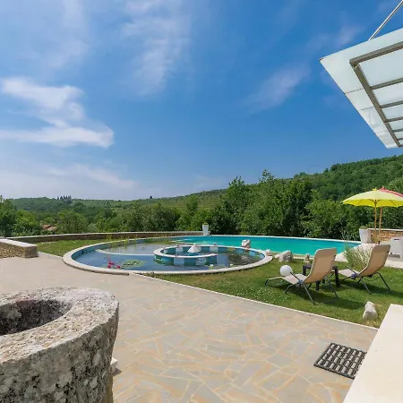 Villa Gallery Bura By Interhome